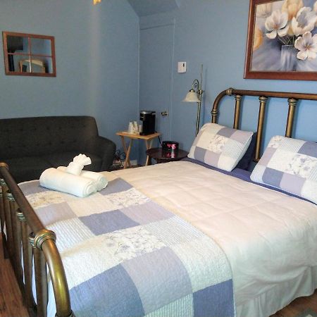 Bed and Breakfast Au Coeur De Мейгог Экстерьер фото