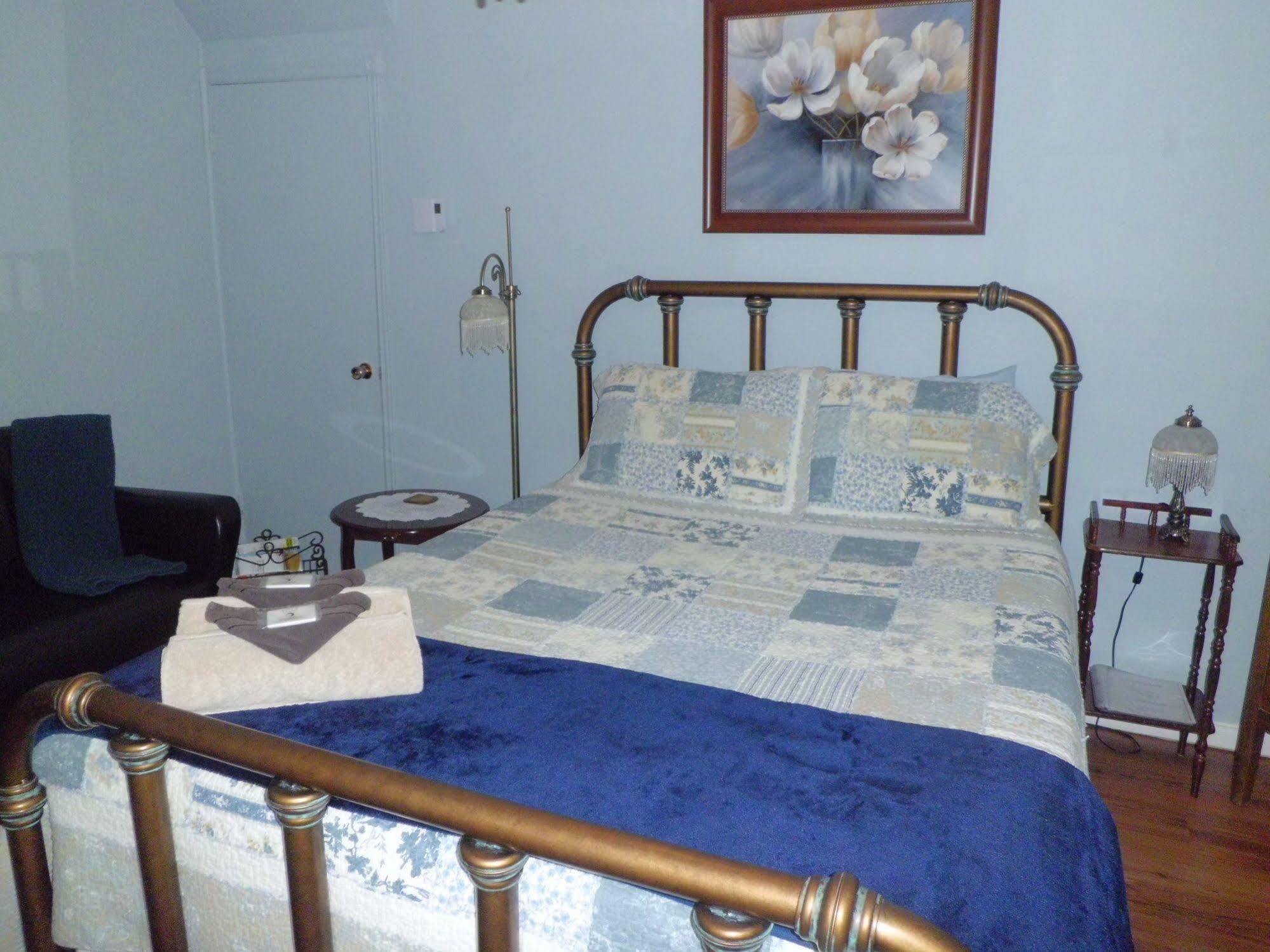 Bed and Breakfast Au Coeur De Мейгог Экстерьер фото