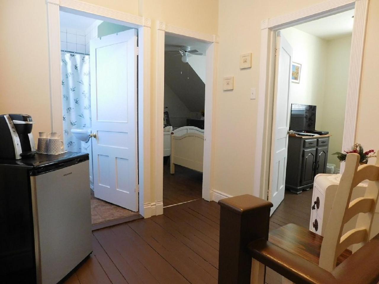 Bed and Breakfast Au Coeur De Мейгог Экстерьер фото